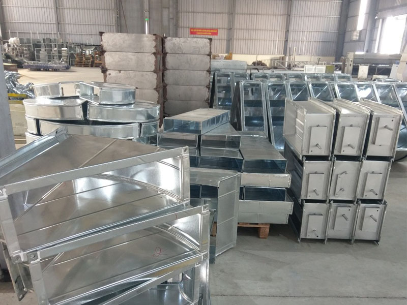 Hình ảnh ống gió và phụ kiện ở nhà máy HVC Hưng Yên