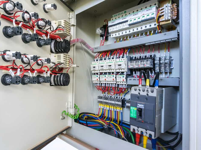 Tủ điện điều khiển động cơ MCC